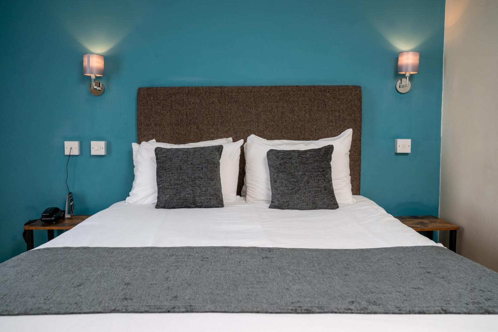 Rising Sun Hotel By Greene King Inns Cheltenham Exteriér fotografie