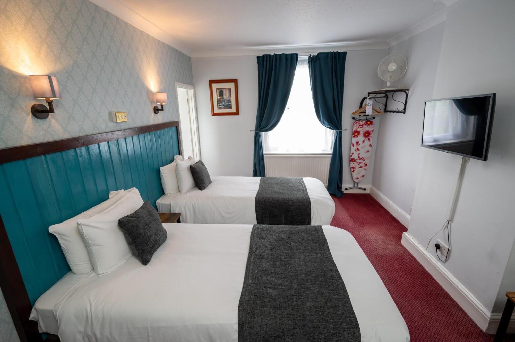 Rising Sun Hotel By Greene King Inns Cheltenham Exteriér fotografie